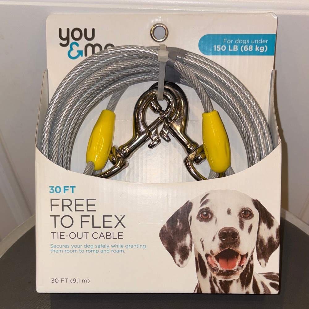 New You & Me Free to Flex 30-Foot Dog Tie-Out Cable for Dogs Under 150 Lbs